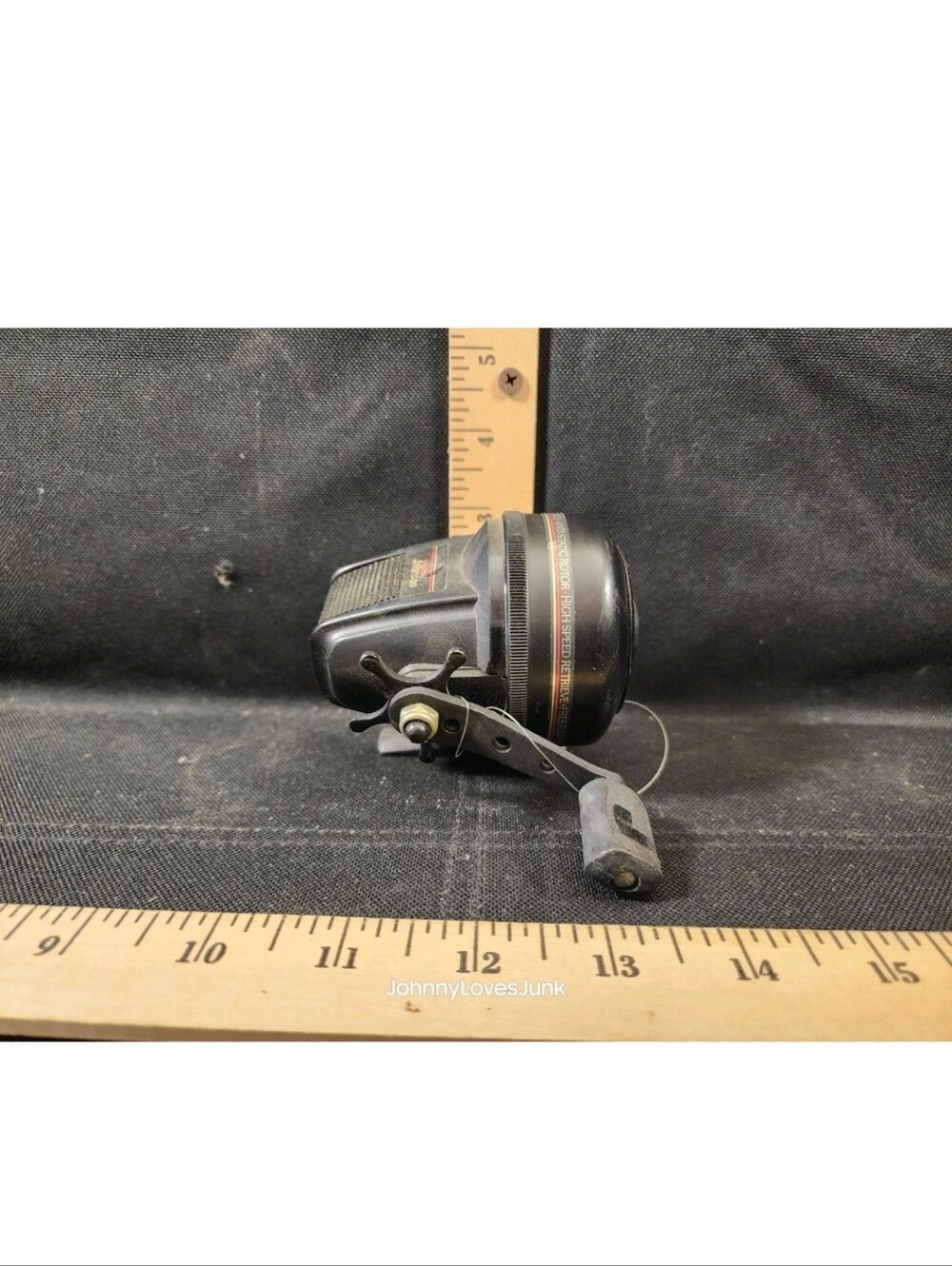 Vintage Johnson Fishing Reel Country Mile 15 Used Works Winds